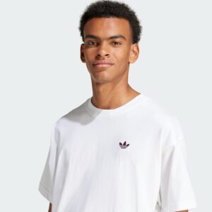 sofa gfx tee white