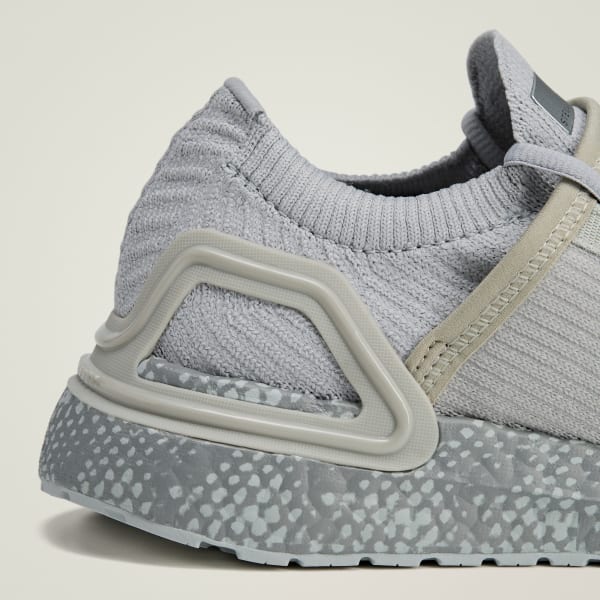 ⁦נעלי ריצה נשים אדידס סטלה מקארטני aSMC UltraBOOST 20⁩ – תמונה ⁦2⁩