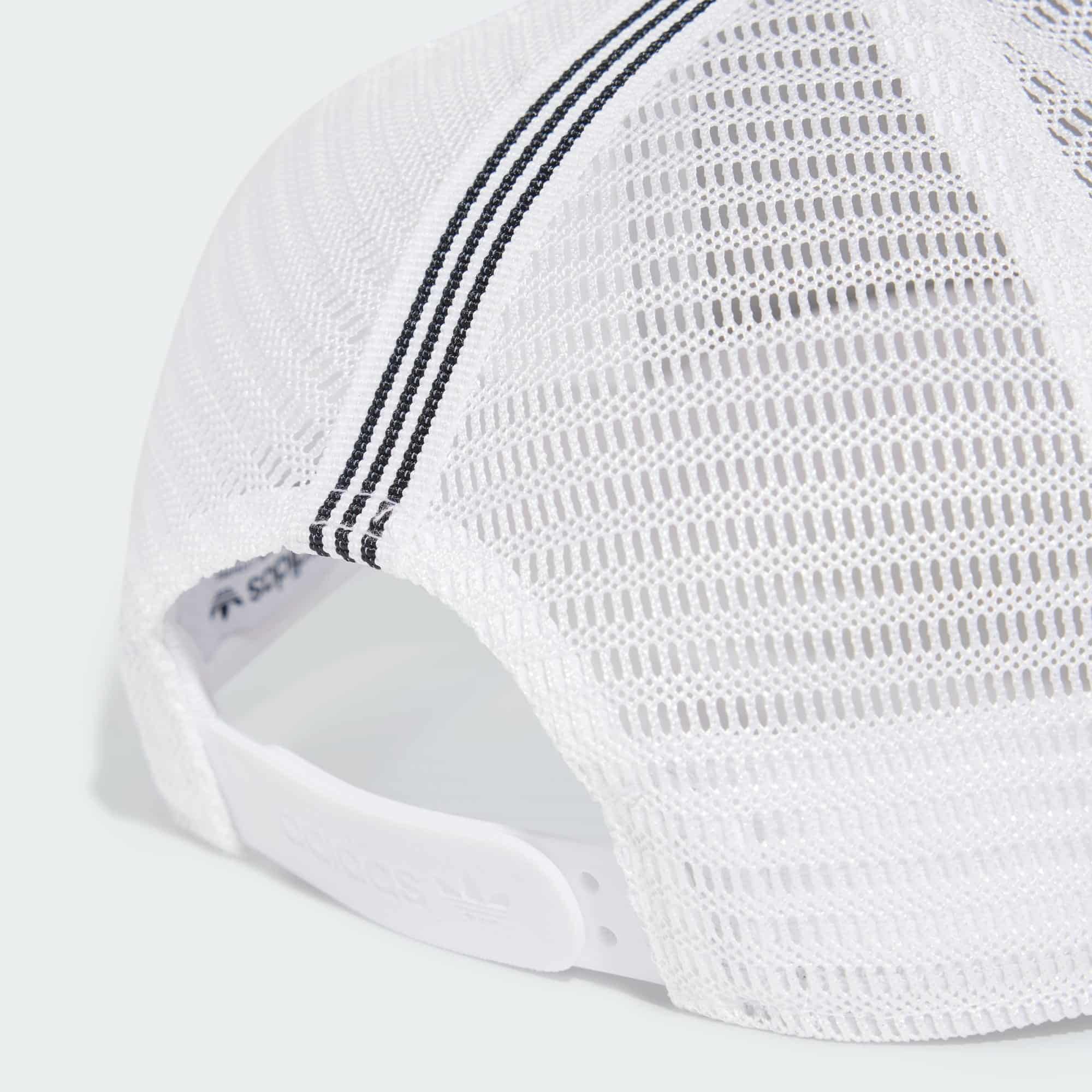 curved trucker